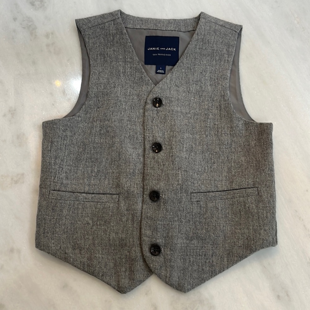 Janie and Jack vest size 7